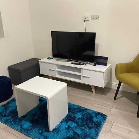 Marie'S Serviced Apartments- 2 Bedroom City Stay Бедфорд Экстерьер фото