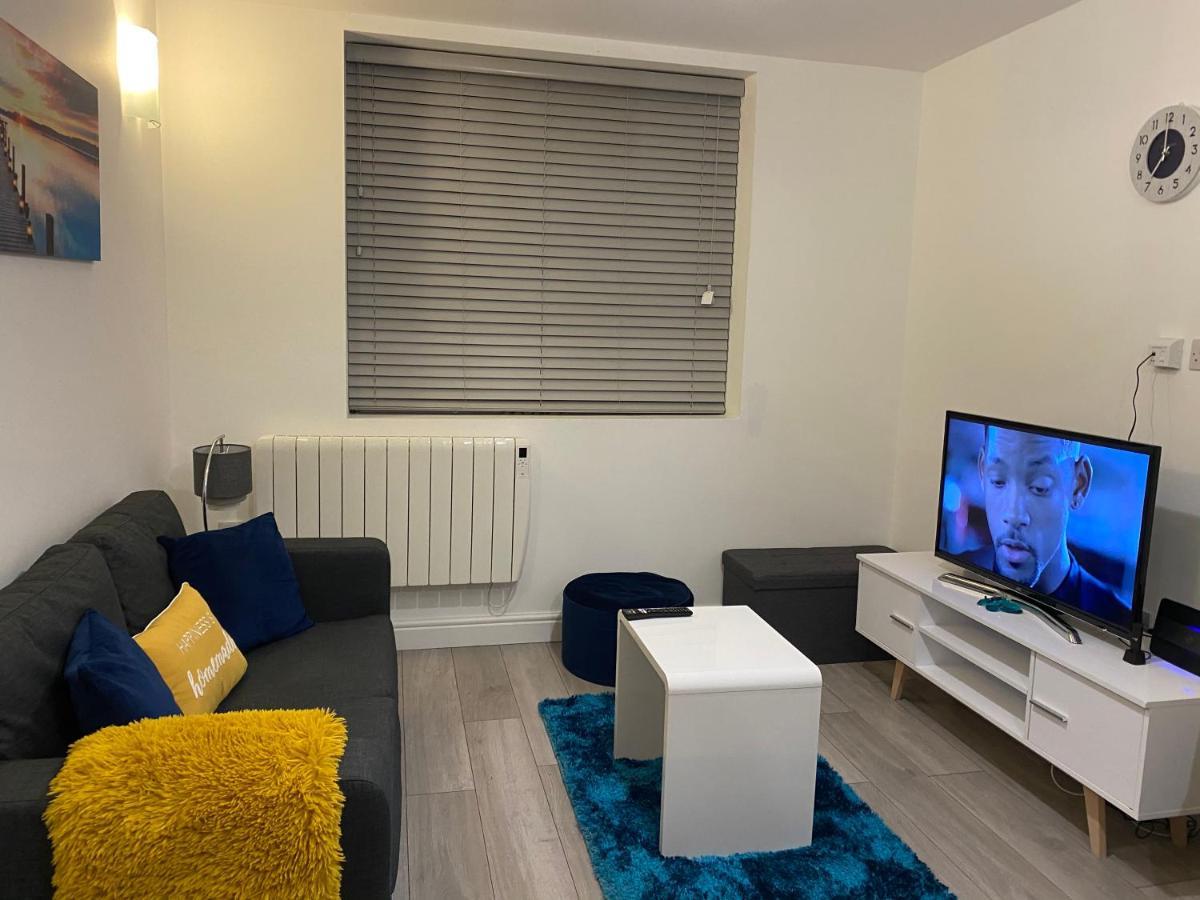 Marie'S Serviced Apartments- 2 Bedroom City Stay Бедфорд Экстерьер фото